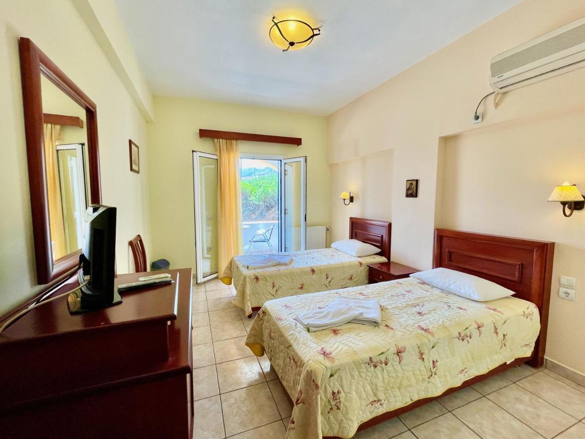Venardos Hotel Agia Pelagia  Exterior foto