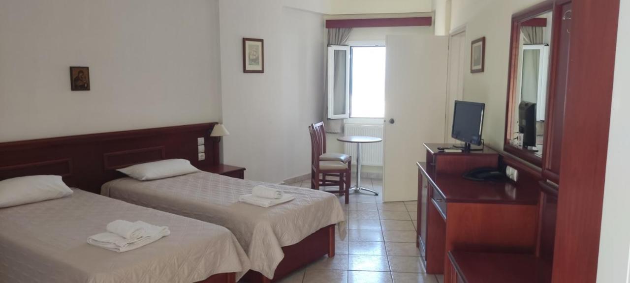 Venardos Hotel Agia Pelagia  Exterior foto
